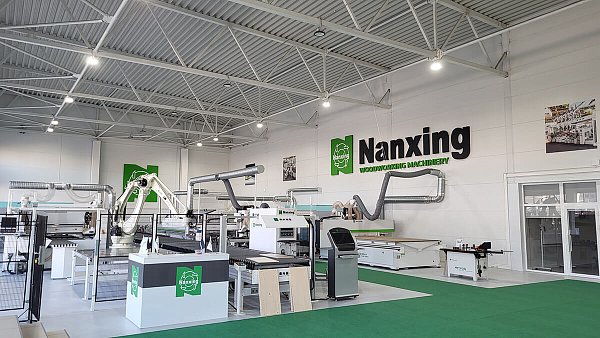      Nanxing  . 